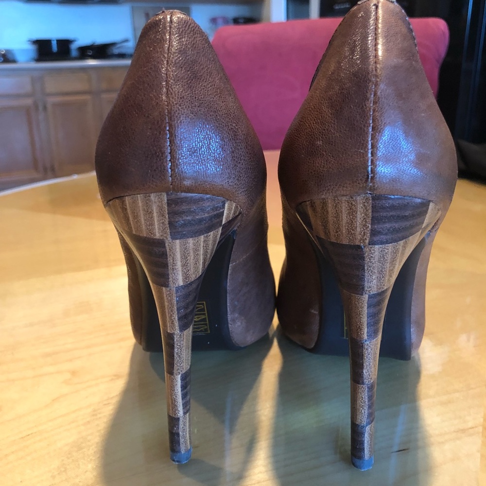 🇺🇸 NYLA Light Brown Peep Toe Heels, Size 7 - Picture 7 of 8